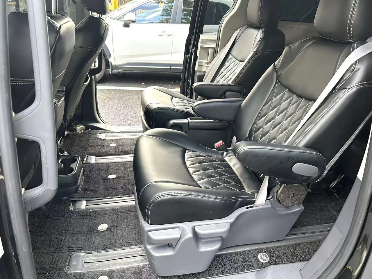Toyota 2024 Sana 2.5 Stepless Comfort Edition Automatic Gear 4