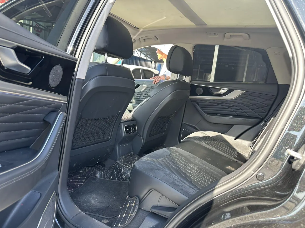 HongQi 2022 HS5 2.0T Zhilian Flag Edition Automatic Gear 6