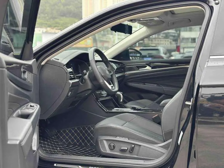 Volkswagen 2024 Passat 2.0TSI 380TSI Star Flagship Automatic Gear 5