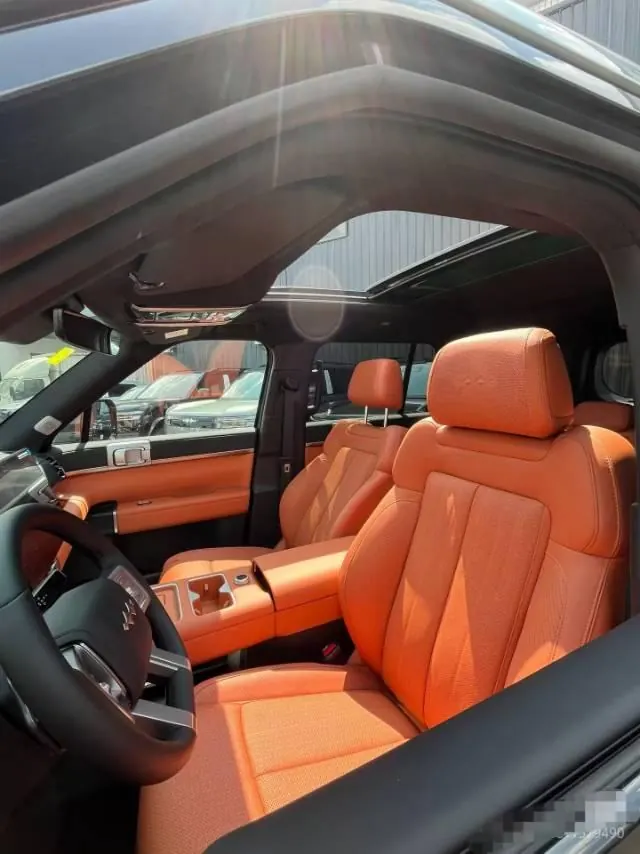 FangChengBao 2025 Titanium 7 1.5T Stepless 200KM Two-Drive Max Edition Automatic Gear 3