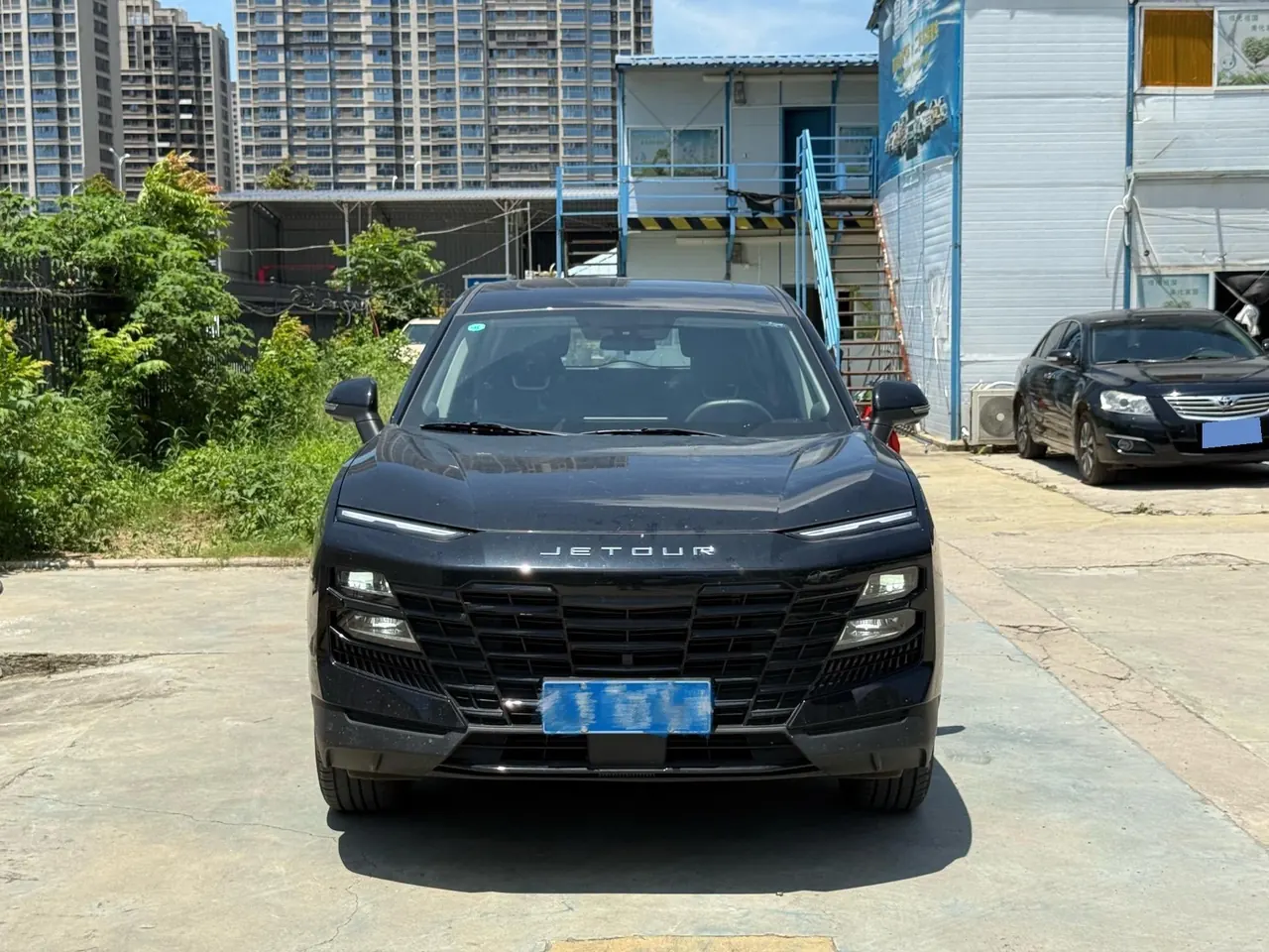Jetour 2025 Dasheng 1.5T Exceed Edition Automatic Gear 2