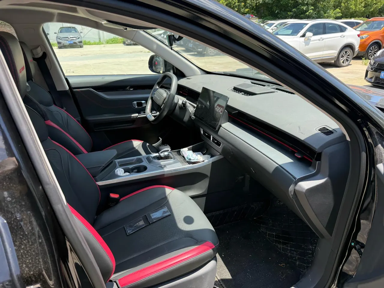 Jetour 2025 Dasheng 1.5T Exceed Edition Automatic Gear 6