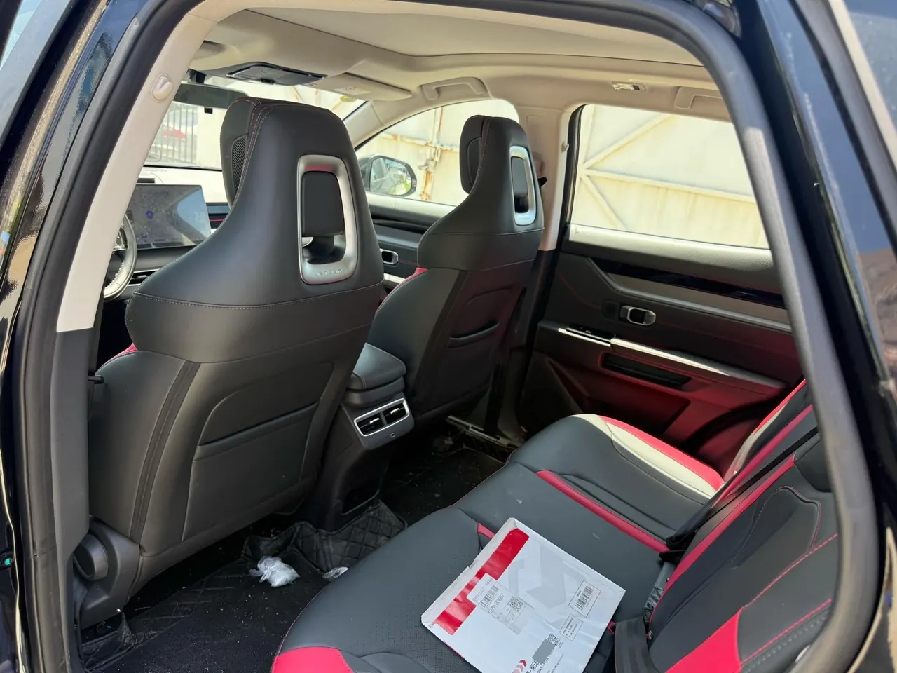 Jetour 2025 Dasheng 1.5T Exceed Edition Automatic Gear 8