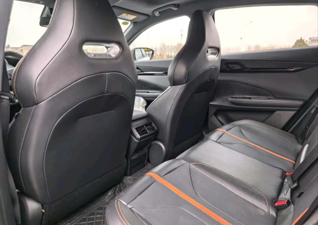 ChangAn 2024 UNI-V 1.5T Prestige Automatic 6
