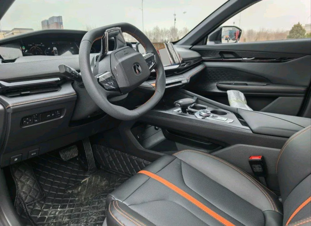 ChangAn 2024 UNI-V 1.5T Prestige Automatic 7