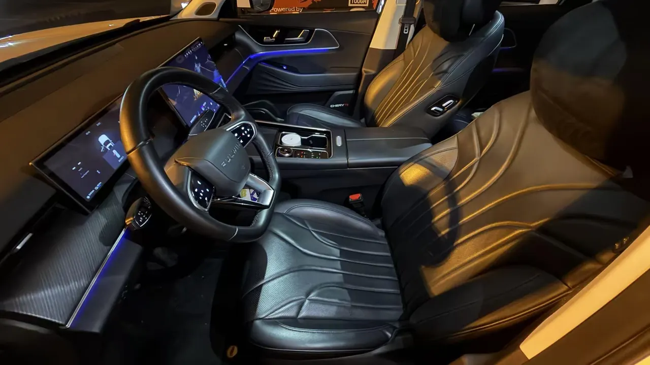 Chery 2024 Fengyun T9 C- DM 1.5T 120 Long Endurance Luxury 7-seat Automatic Gear 6