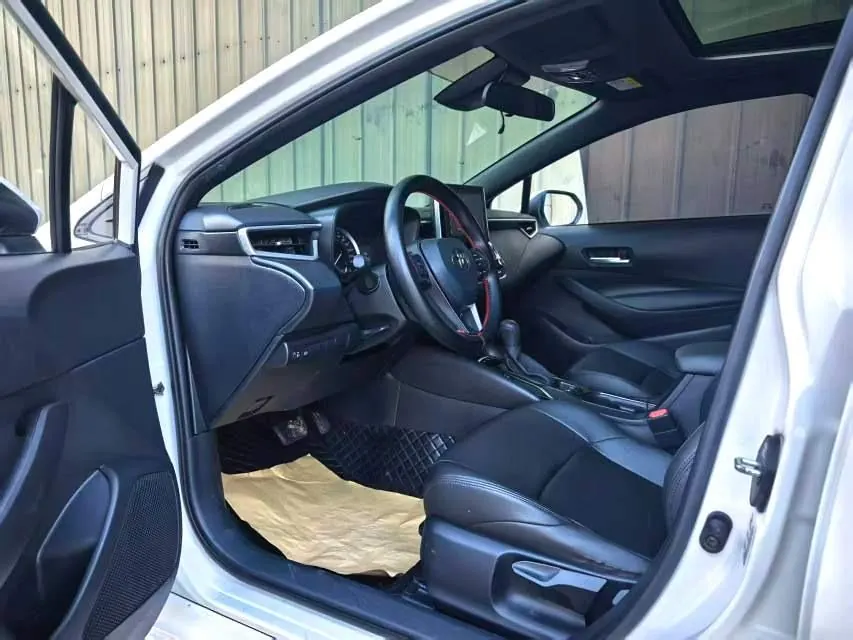 Toyota 2023 Lei Ling 1.2T Stepless 185T Sports Edition Automatic Gear 5