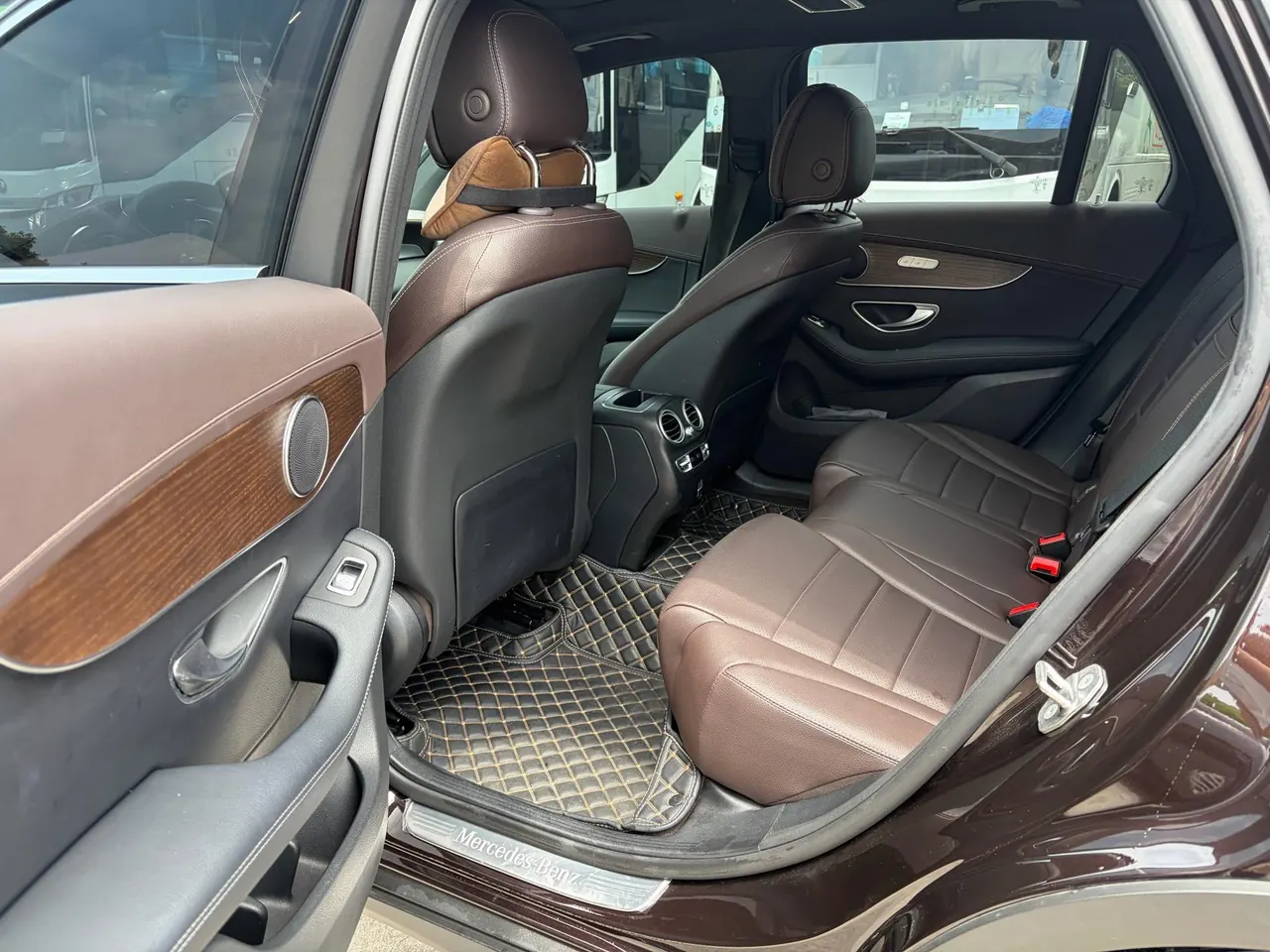 Mercedes Benz 2022 GLC 260 L 4MATIC 2.0T Luxury (Change 2) Automatic Gear 5