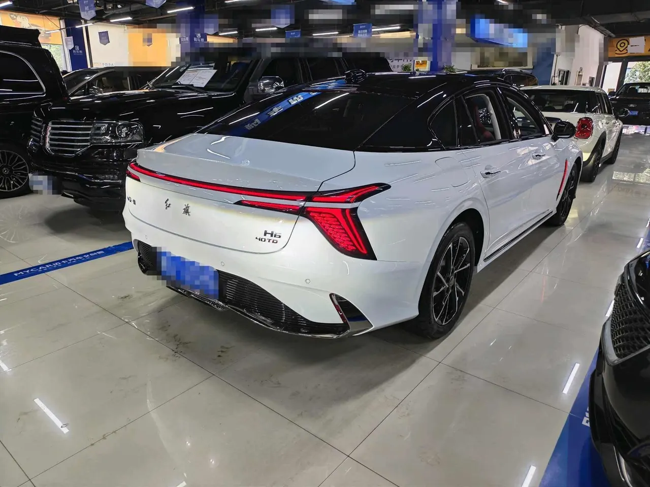 HongQi 2024 H6 2.0T to the United States version of automatic gear 5