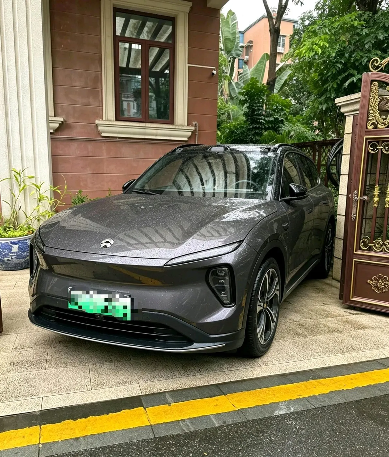 NIO 2024 ES6 75kWh automatic gear - View 1