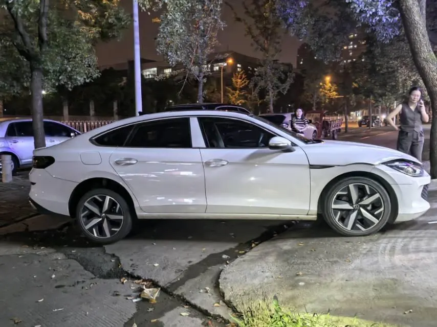 Volkswagen 2022 Ling Du L 1.4TSI 280TSI Cool Edition Automatic Gear 4