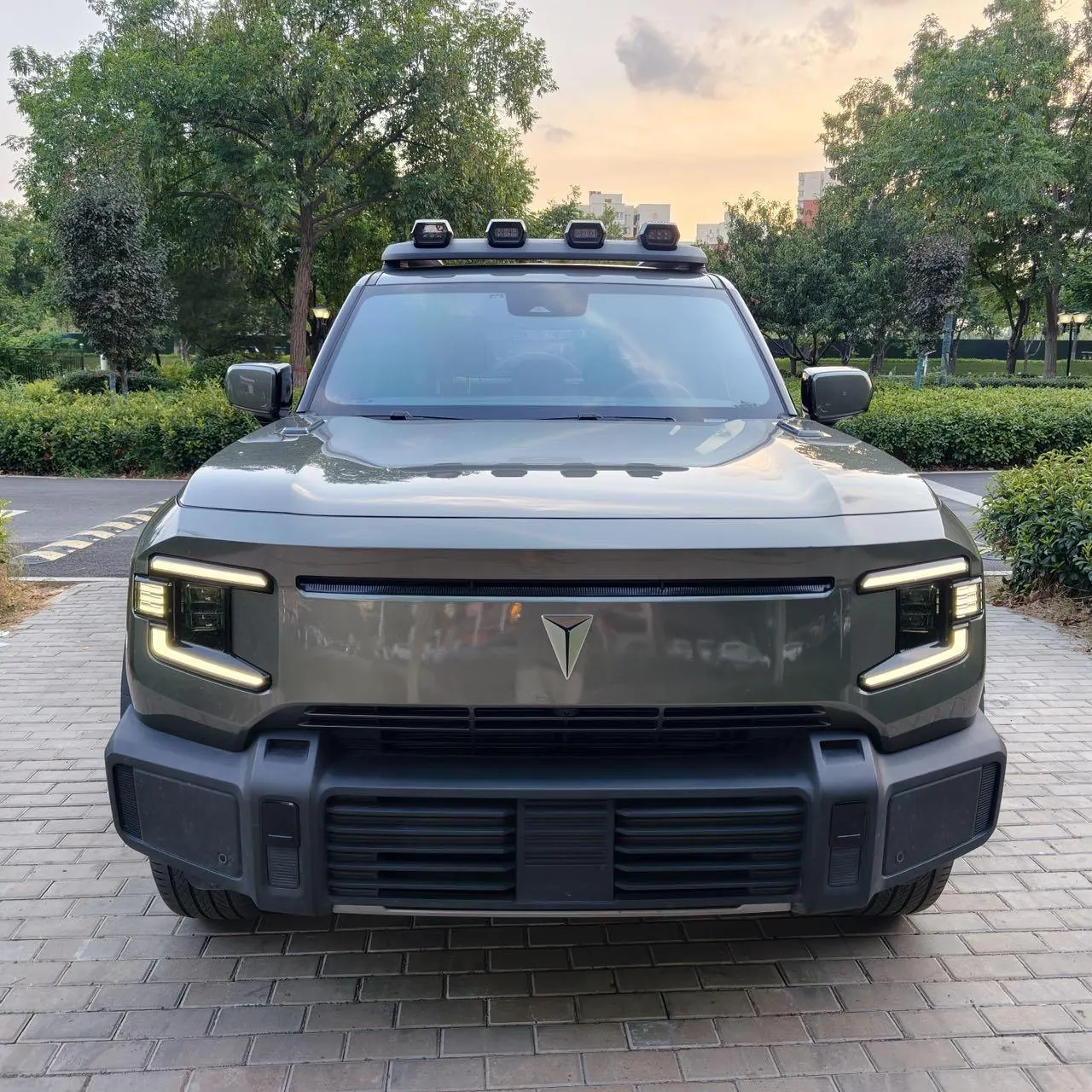 ChangAn Deepal 2024 G318 four-wheel drive air suspension version of automatic gear 2