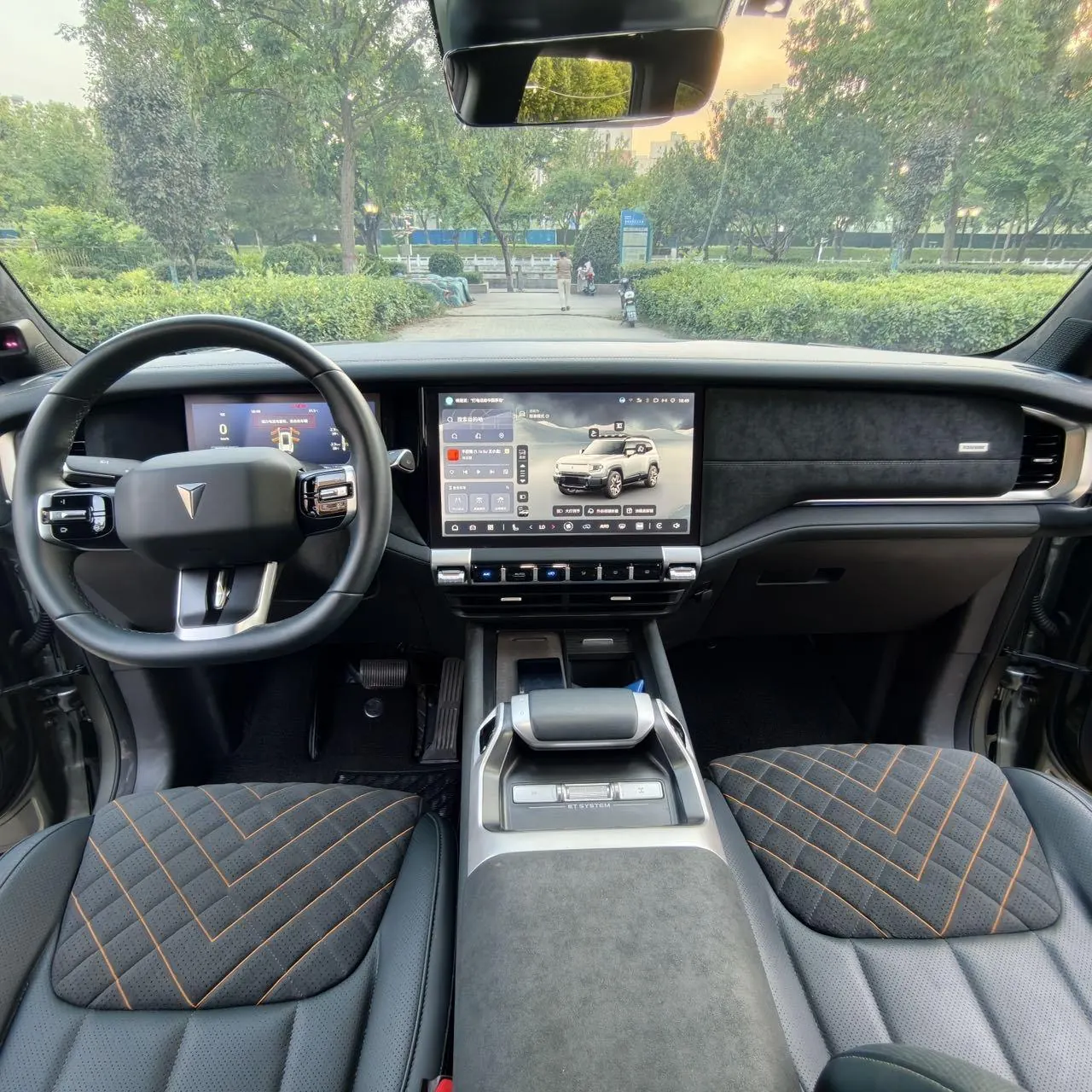 ChangAn Deepal 2024 G318 four-wheel drive air suspension version of automatic gear 8
