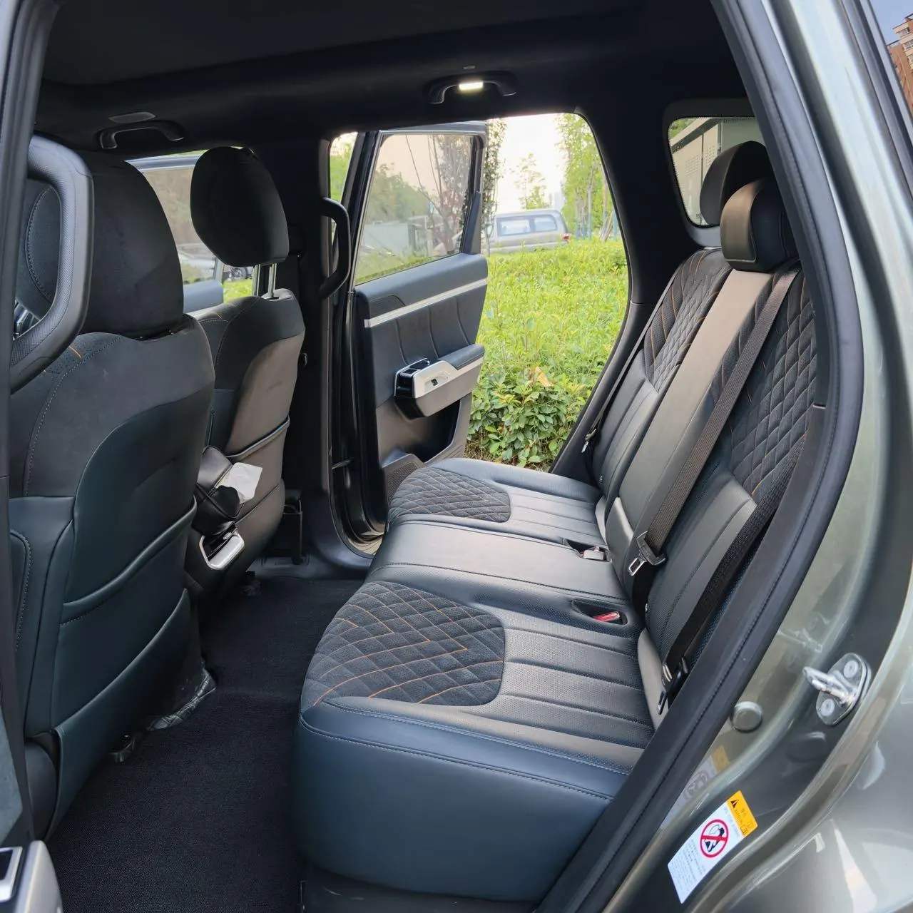 ChangAn Deepal 2024 G318 four-wheel drive air suspension version of automatic gear 9