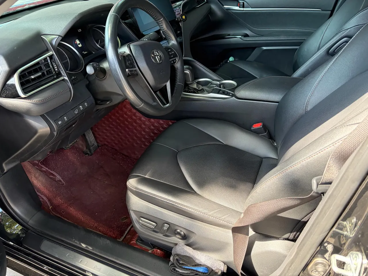 Toyota 2022 Camry 2.0GVP Stepless Leading Edition Automatic Gear 2