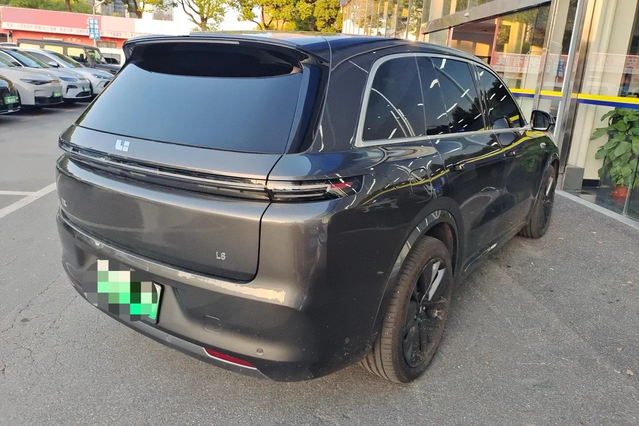 Li 2024 L8 Ultra Automatic 3