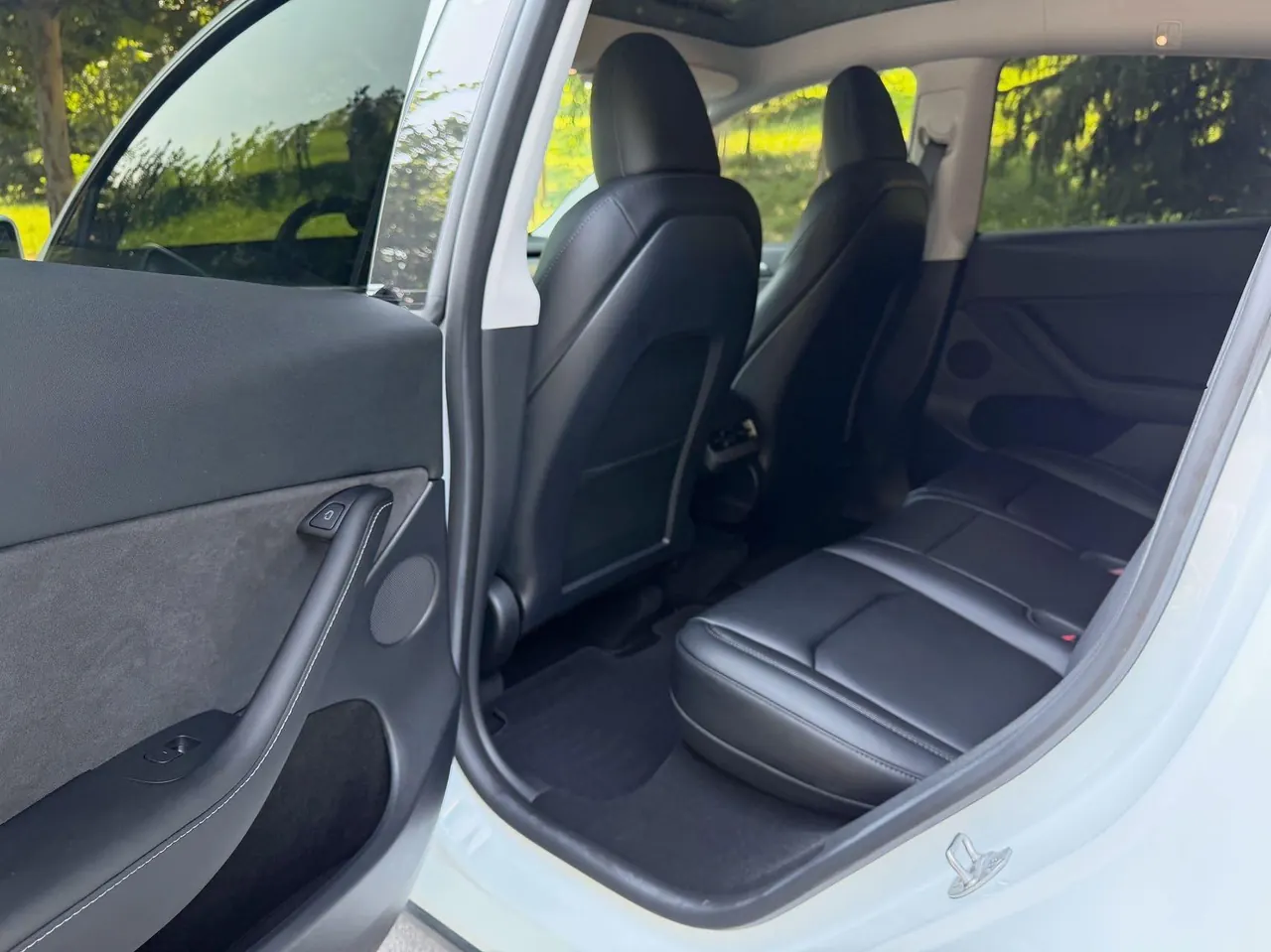 Tesla 2022 Model Y rear-wheel drive version (facelift) automatic gear 7