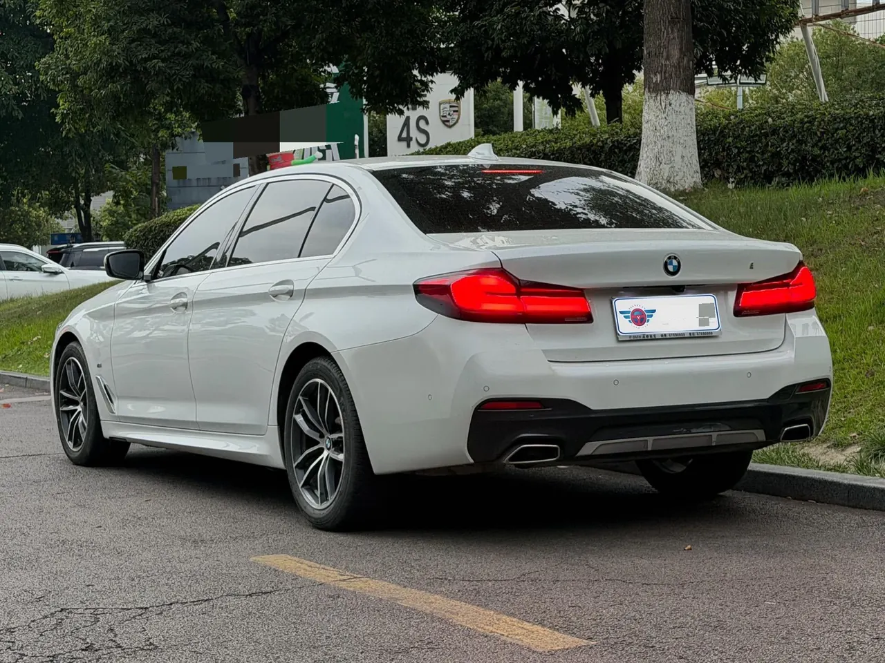 BMW 5 Series 2021 525Li 2.0T M Sports Suit Automatic Gear 2