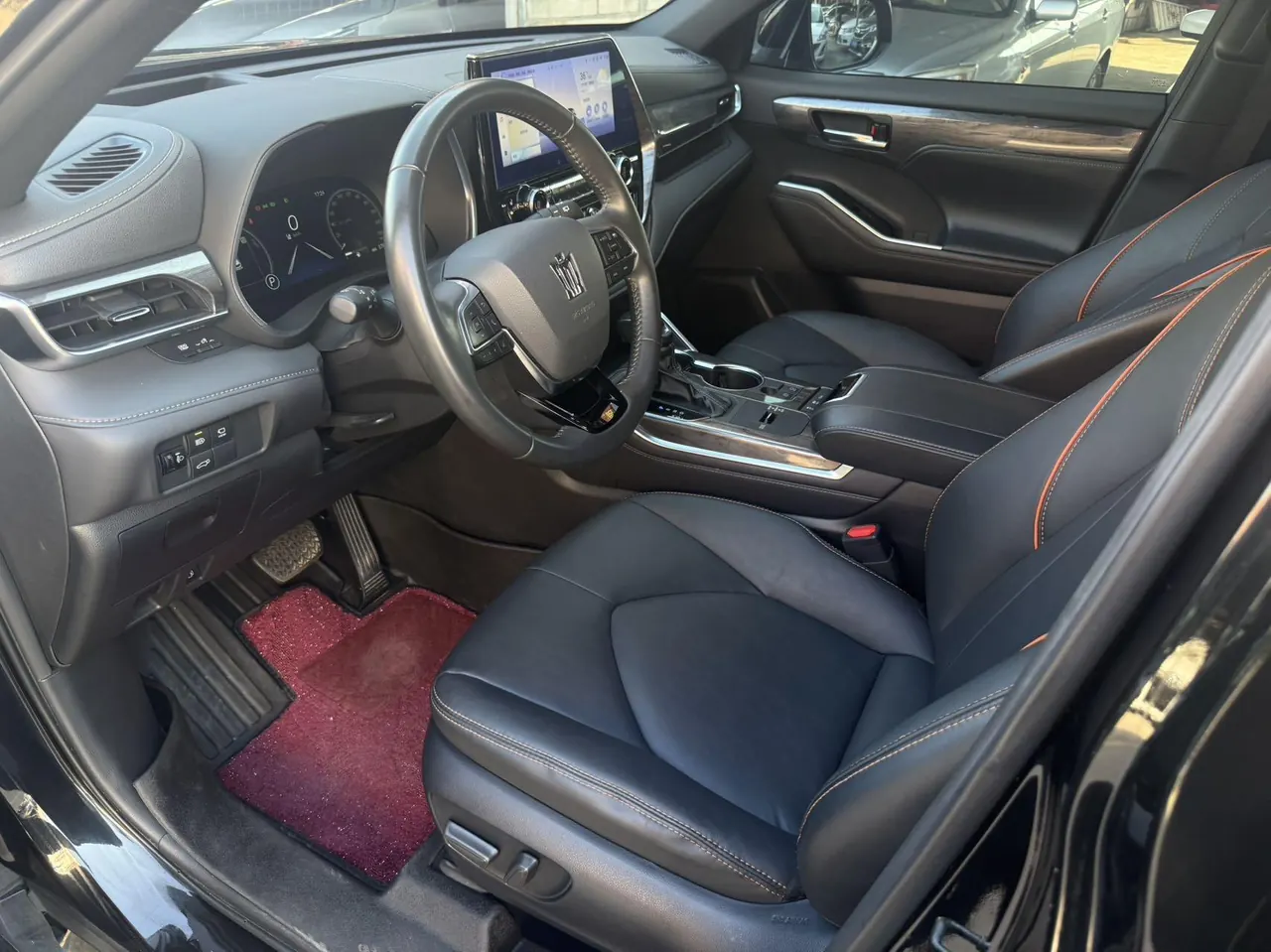 Toyota 2024 Crown Land Release HEV 2.5 Stepless Four-wheel Drive Premium Edition Automatic Gear 4
