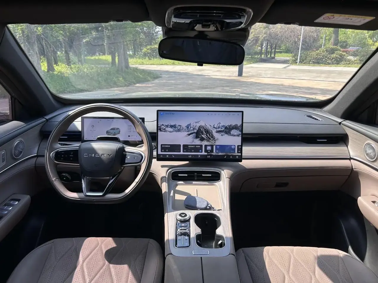Chery 2025 Ruihu 8 PLUS 1.6TGDI 290TGDI honorable automatic gear 5