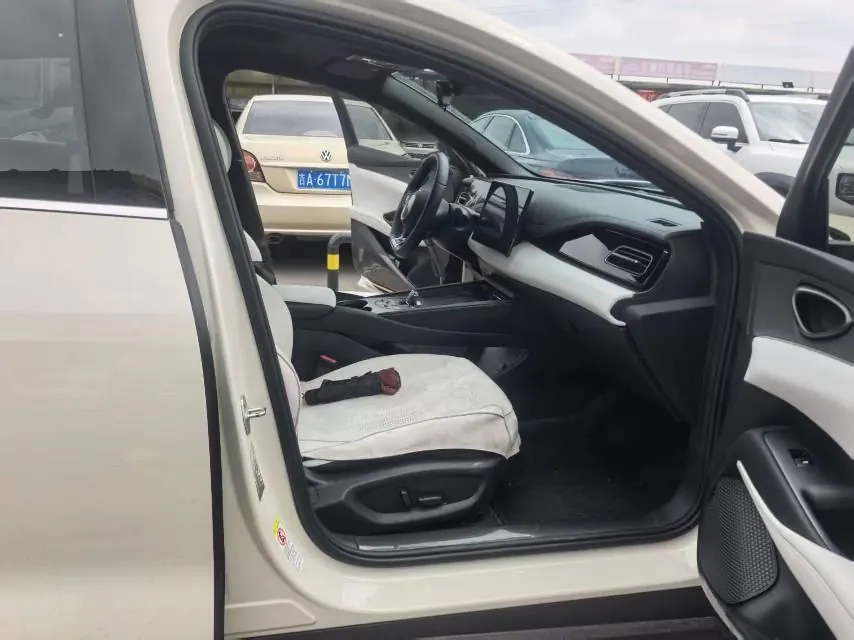 BYD 2024 seals 06 DM-i 1.5 stepless 120KM exclusive automatic gear 5