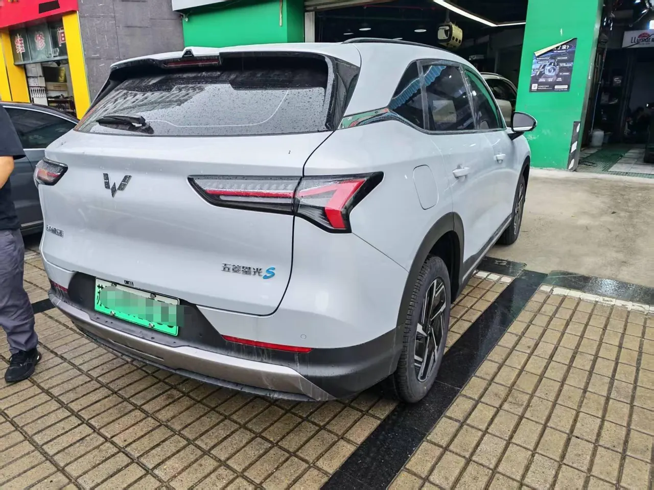 WuLing 2025 Starlight S 1.5 Stepless 130km Pilot Automatic Gear 2