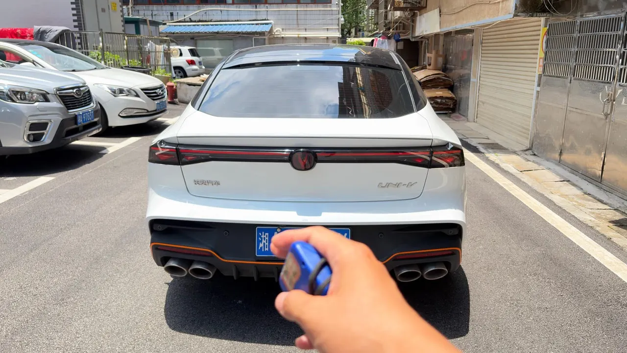 ChangAn 2025 UNI-V 1.5T 500Bar Premium Sports Automatic 2
