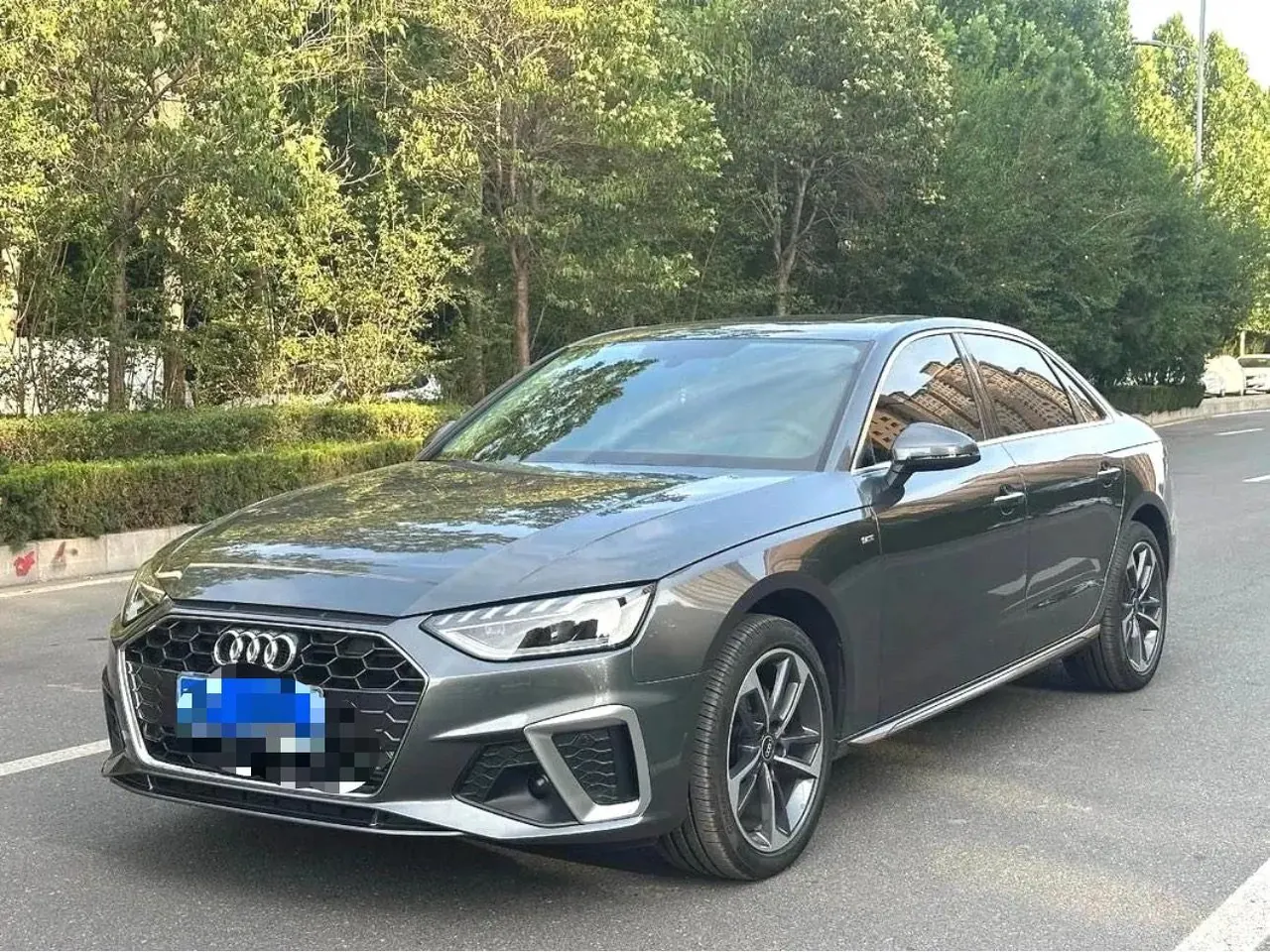Audi 2024 A4L 2.0TFSI 40TFSI Deluxe Dynamic Automatic - View 1