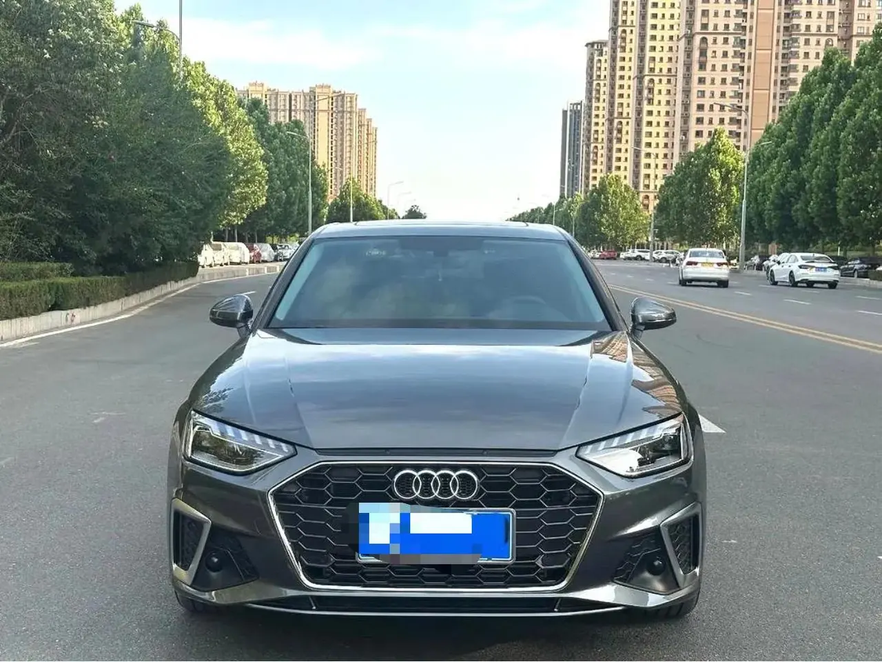 Audi 2024 A4L 2.0TFSI 40TFSI Deluxe Dynamic Automatic 2