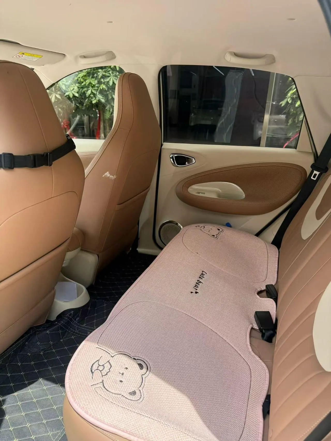 WuLing 2025 Plantronics 333km LingBox Connected Automatic Gear 5