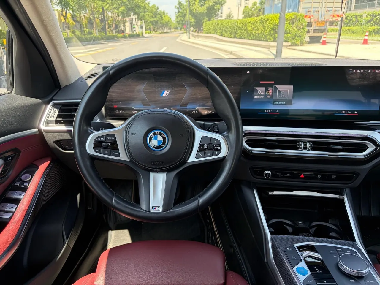 BMW 2022 i3 eDrive 35L automatic gear 9