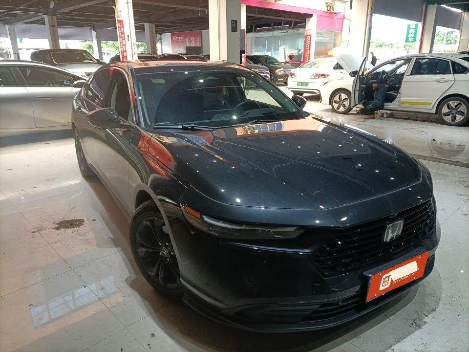 Honda 2025 11th Generation Accord 1.5T Stepless 260TURBO Deluxe Automatic Gear 4