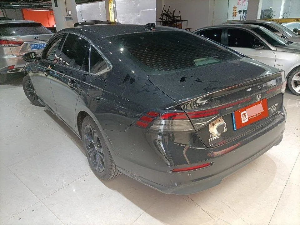 Honda 2025 11th Generation Accord 1.5T Stepless 260TURBO Deluxe Automatic Gear 5