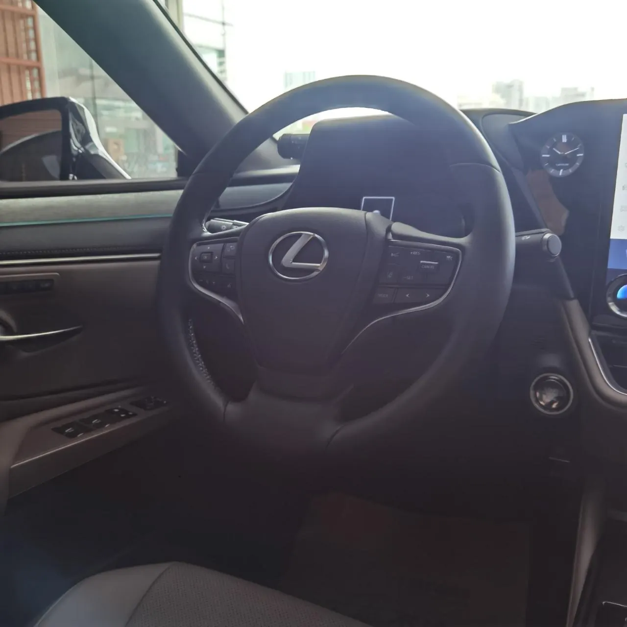 Lexus ES (Imported) 2024 ES200 2.0 Stepless Edition Automatic Gear 6