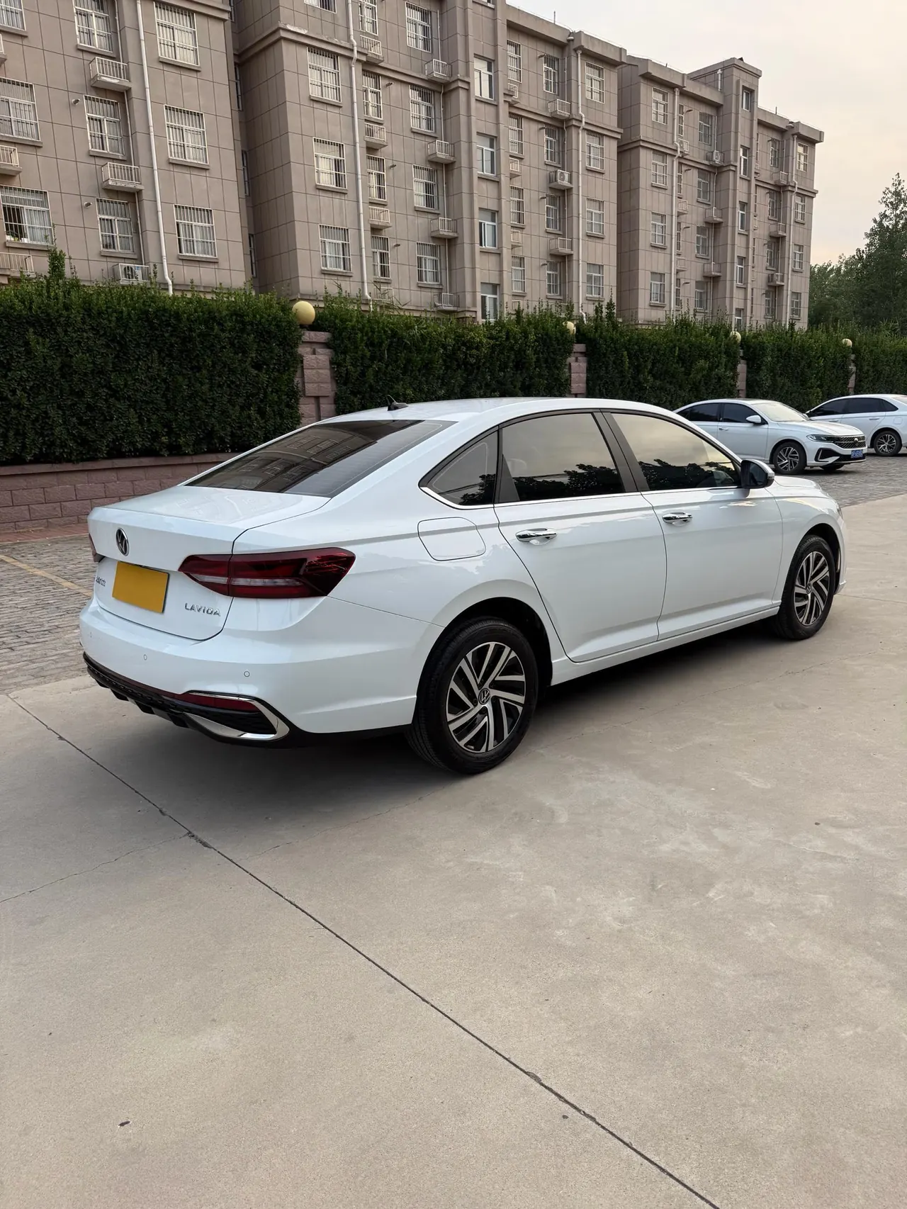 Volkswagen 2024 LaVida 1.5 Star 5 Million Edition Automatic Gear 4