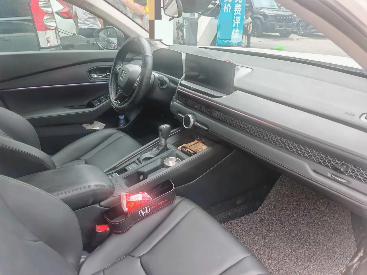 Honda 2025 11th Generation Accord 1.5T Stepless 260TURBO Sports Series Deluxe Automatic Gear 2