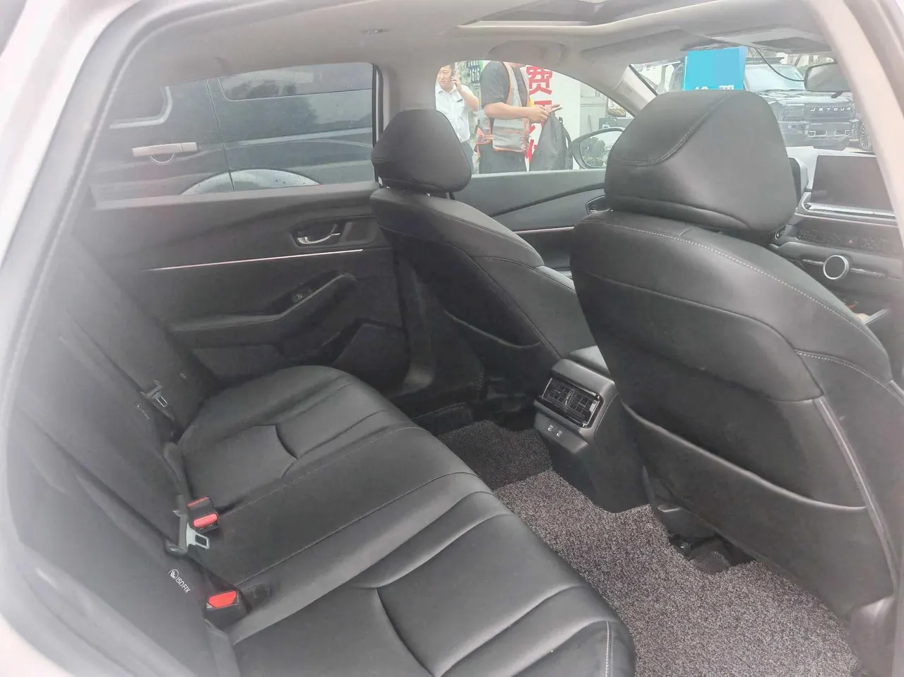 Honda 2025 11th Generation Accord 1.5T Stepless 260TURBO Sports Series Deluxe Automatic Gear 3