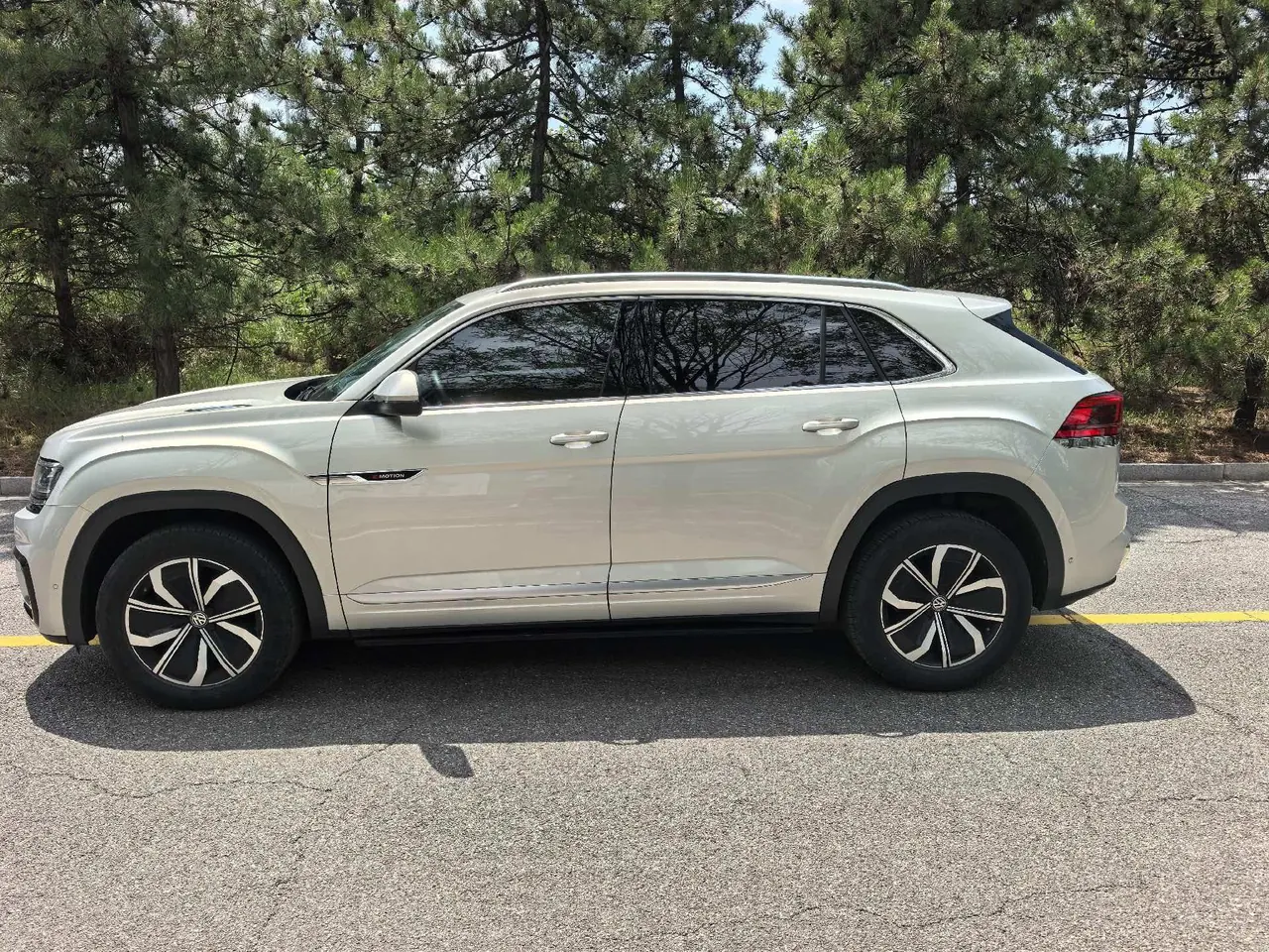 Volkswagen 2020 Tuang X 2.0TSI 380TSI Four-wheel Drive Deluxe Edition Automatic Gear 8