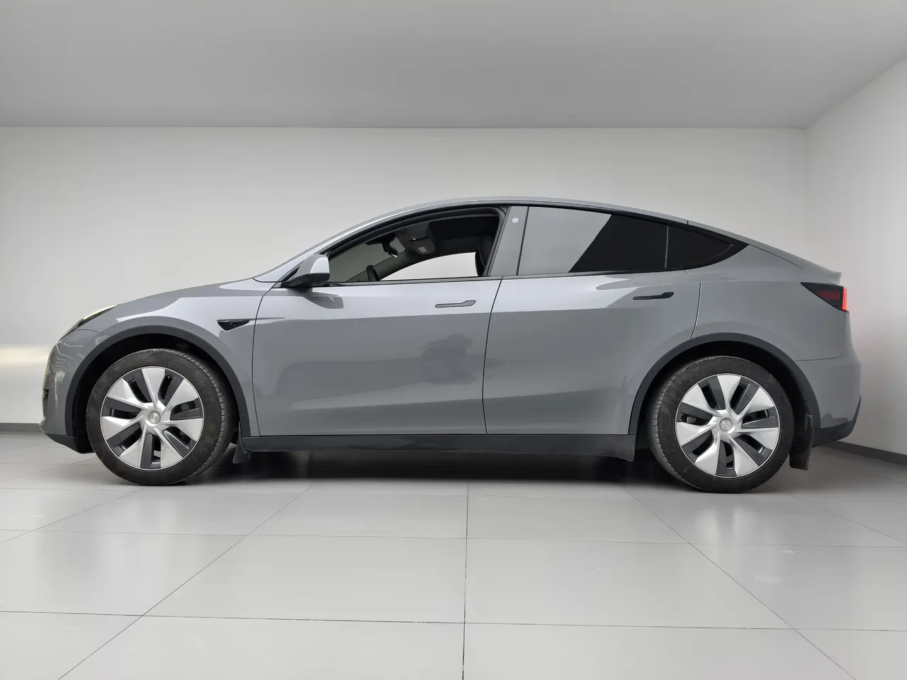 Tesla 2022 Model Y rear-wheel drive version automatic transmission 3