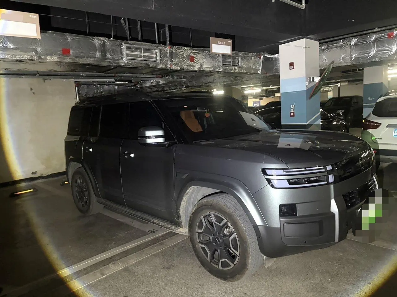 FangChengBao 2025 titanium 7 1.5T stepless 190KM four-wheel drive Max version automatic gear 3