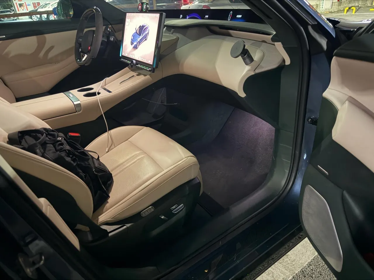 MI 2025 YU7 Long Endurance High Performance Four-wheel Drive Max Edition Automatic Gear 4