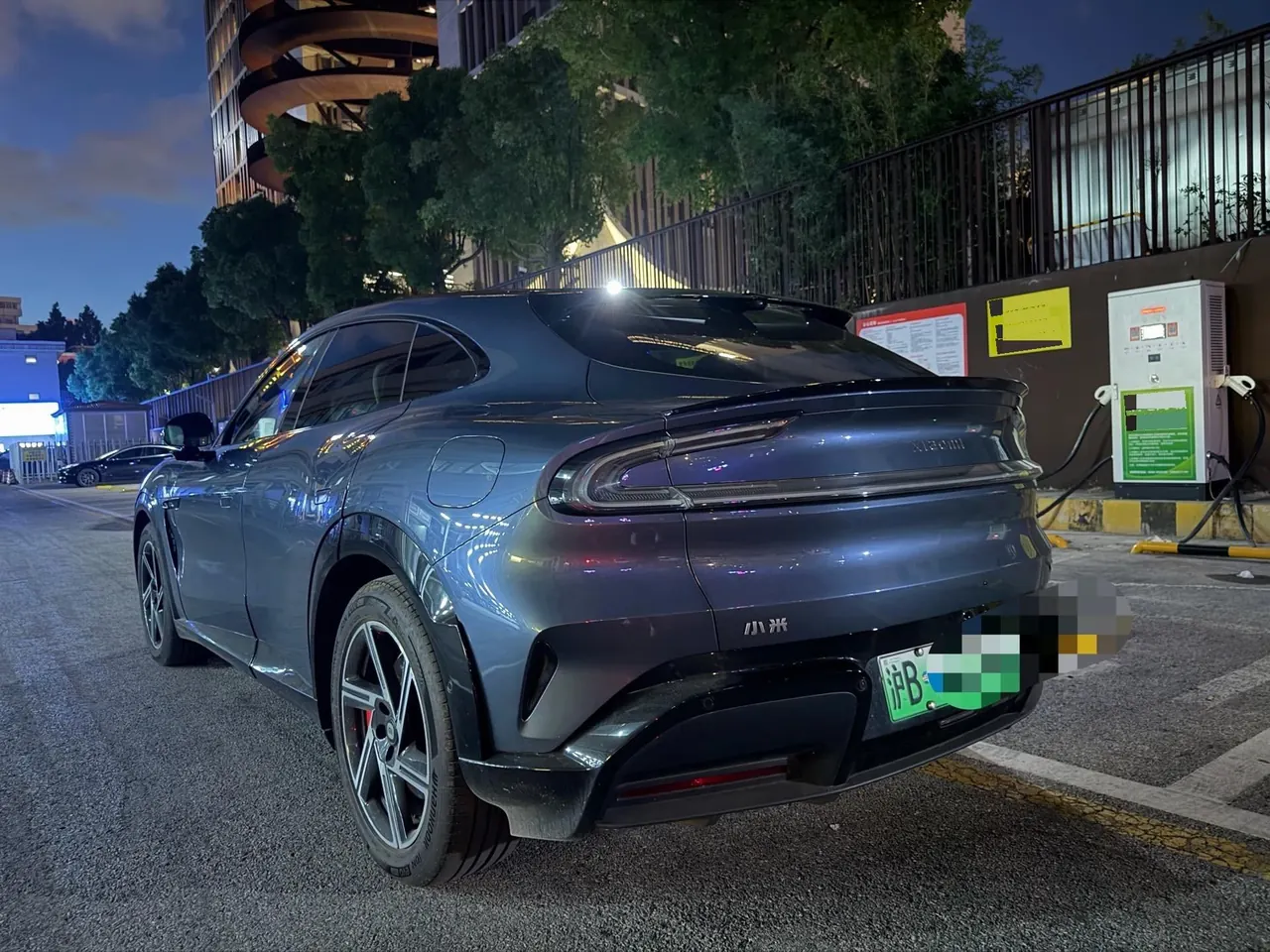 MI 2025 YU7 Long Endurance High Performance Four-wheel Drive Max Edition Automatic Gear 9