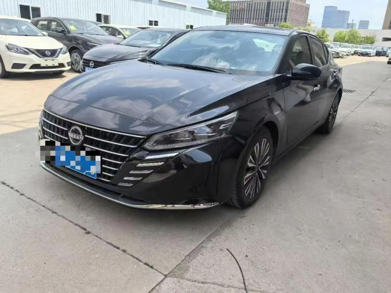 Open image lightbox: Nissan 2022 Teana 2.0 Stepless XL-TLS Pleasant Edition Automatic Gear
