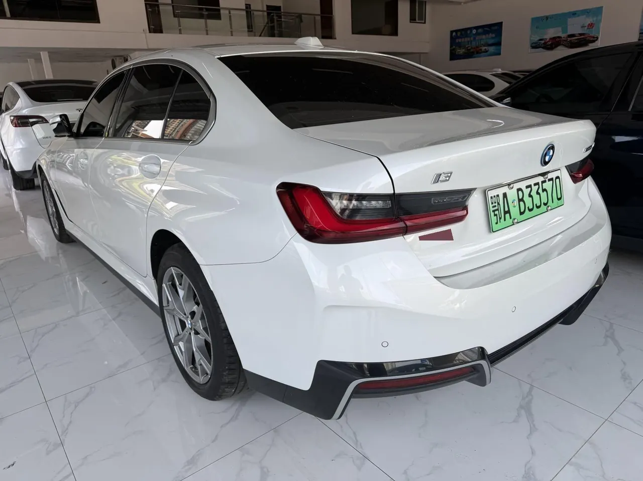 BMW 2025 i3 eDrive 35 L automatic gear 7