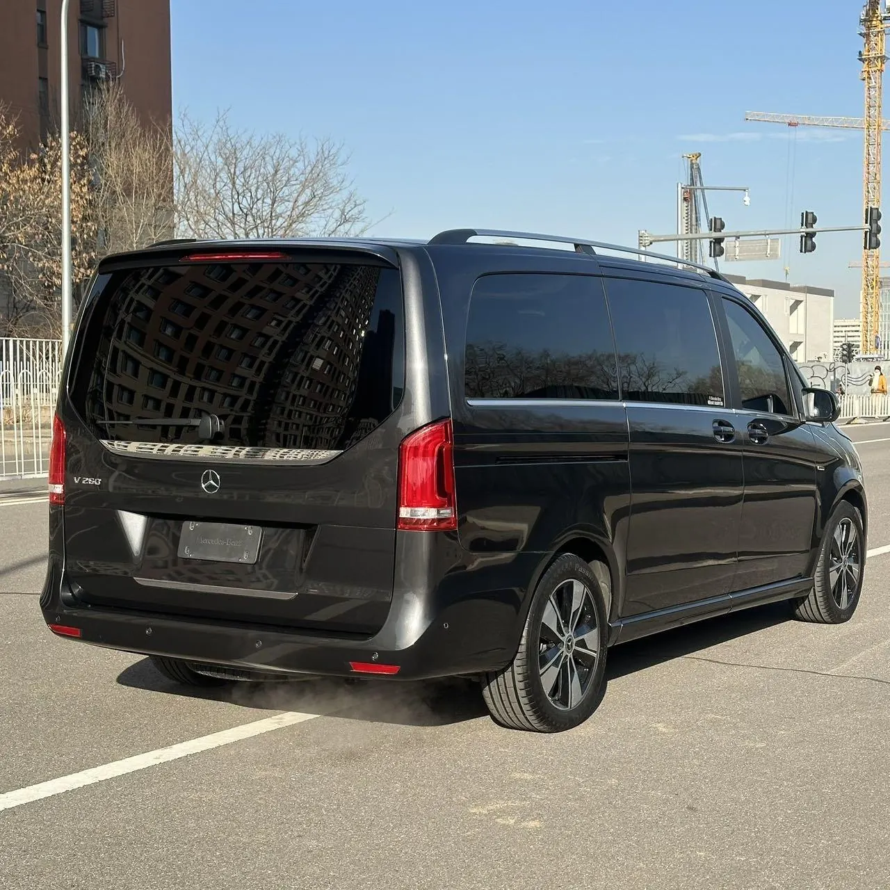 Mercedes Benz V 2022V 260 2.0T Premium Edition Automatic Gear 2
