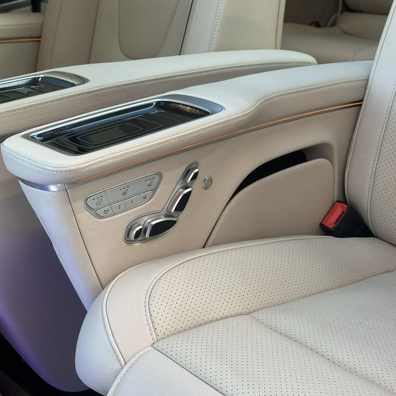Mercedes Benz V 2022V 260 2.0T Premium Edition Automatic Gear 9