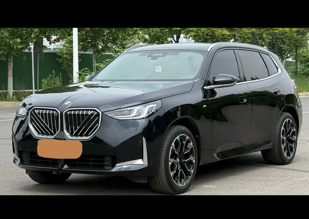 BMW 2025 X3 xDrive30L 2.0T exclusive m sports obsidian night suit automatic gear - View 1