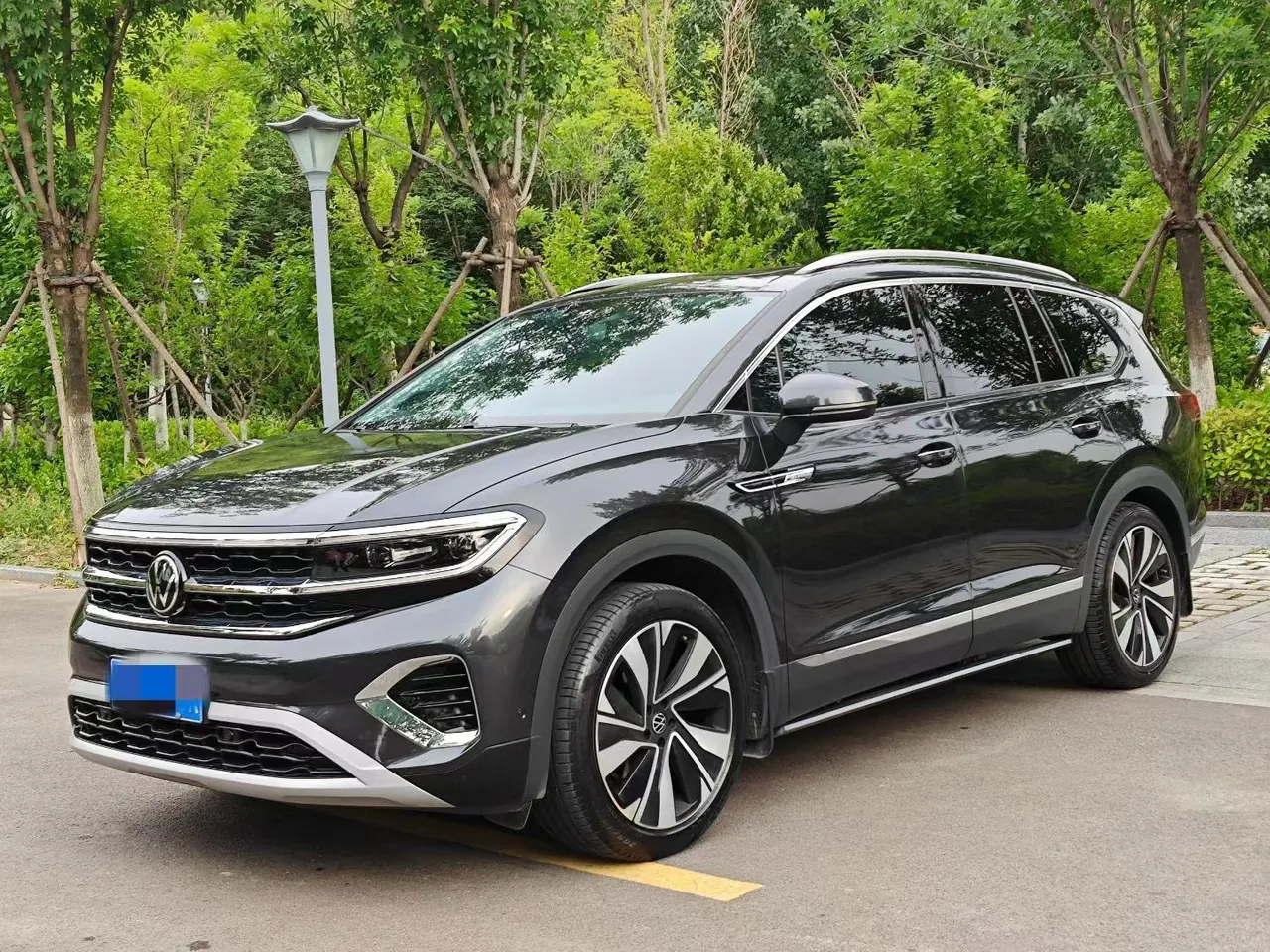 打开图片灯箱:Volkswagen 2022 model range 2.0TSI 380TSI four-wheel drive flagship victory version 7-seat automatic gear