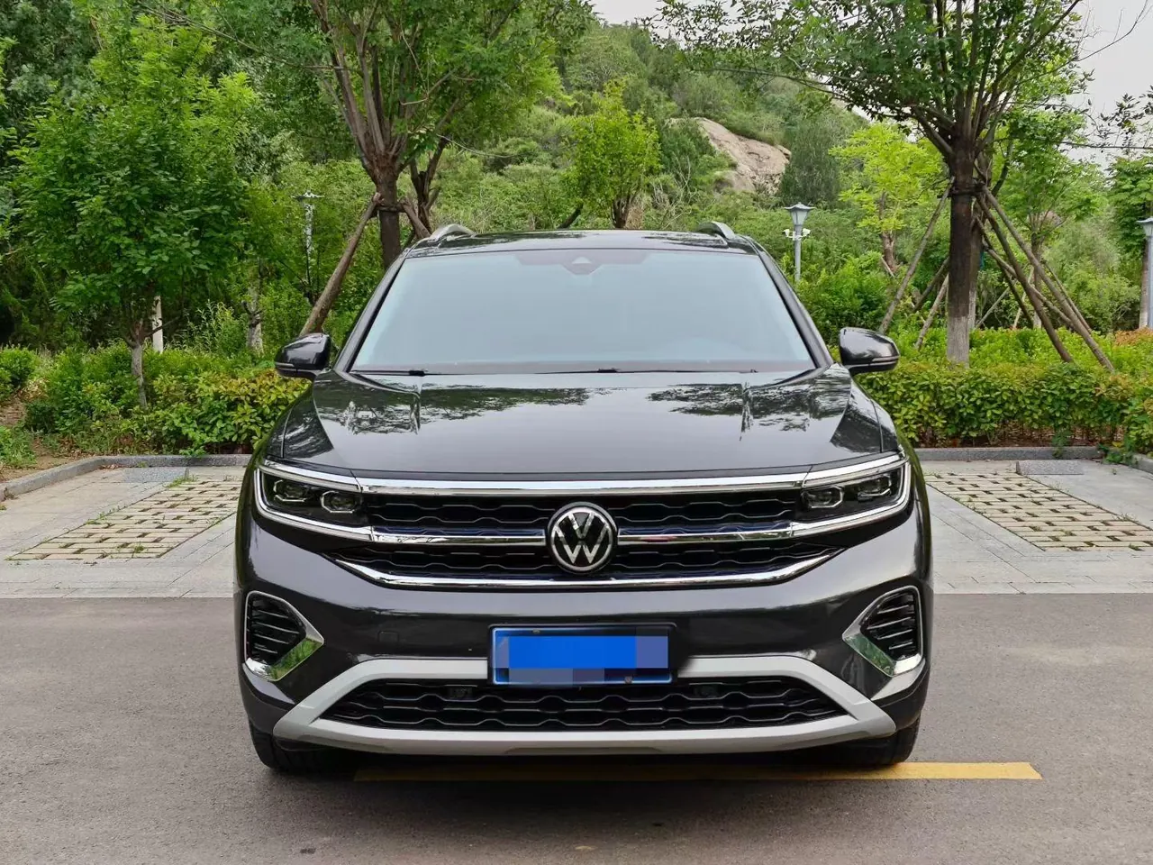 Volkswagen 2022 model range 2.0TSI 380TSI four-wheel drive flagship victory version 7-seat automatic gear 2