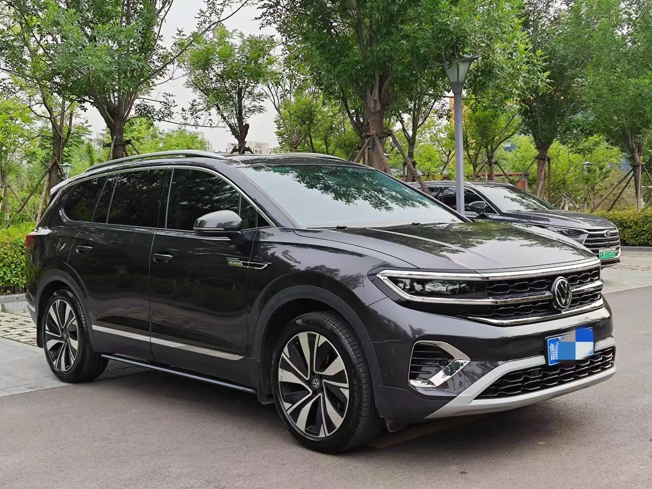 Volkswagen 2022 model range 2.0TSI 380TSI four-wheel drive flagship victory version 7-seat automatic gear 3